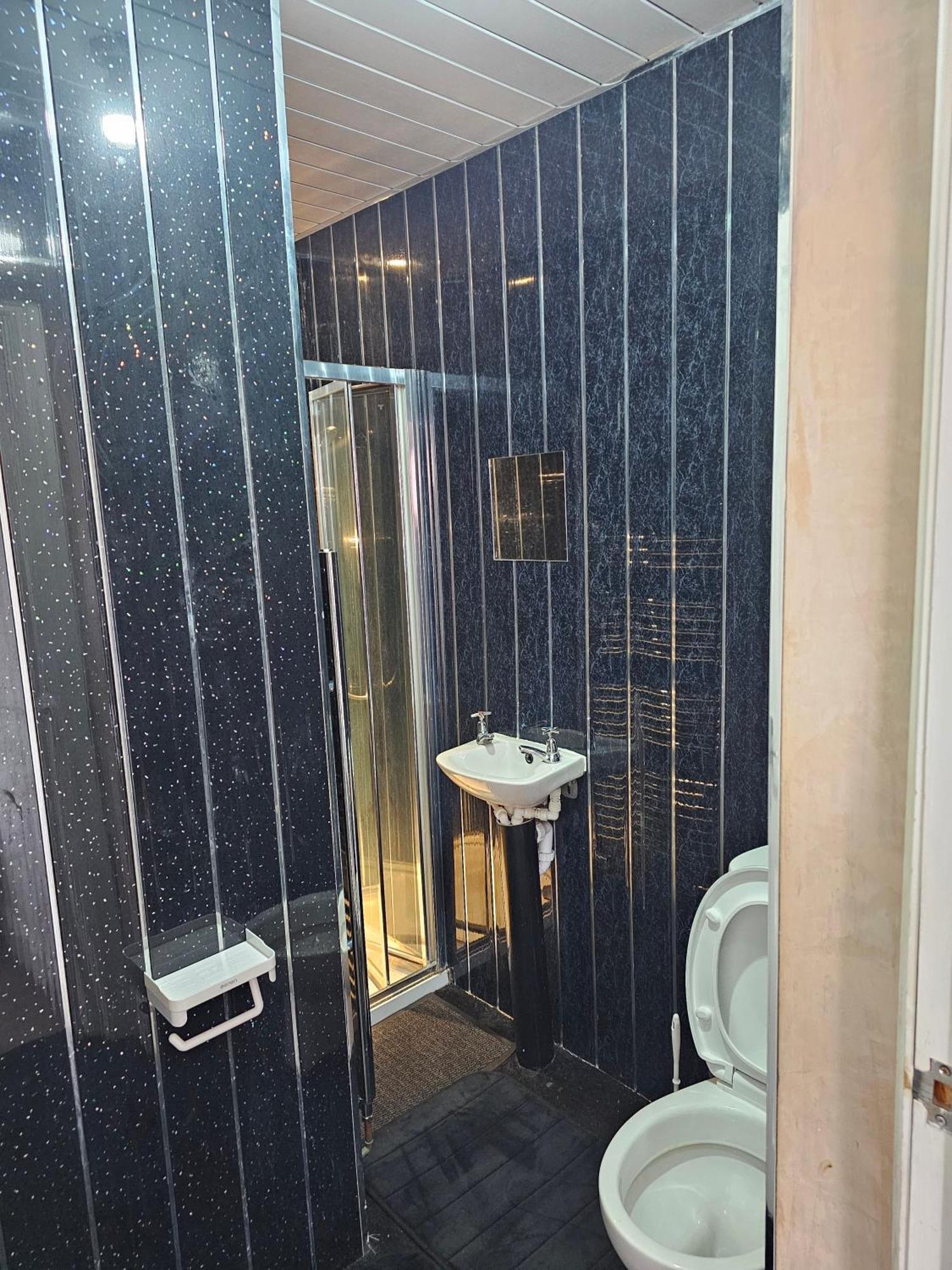 Available Rooms At Buckingham Road Doncaster Exterior photo